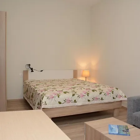 Apartment Happy Haris Place