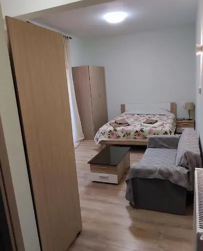 Apartament Happy Haris Place *