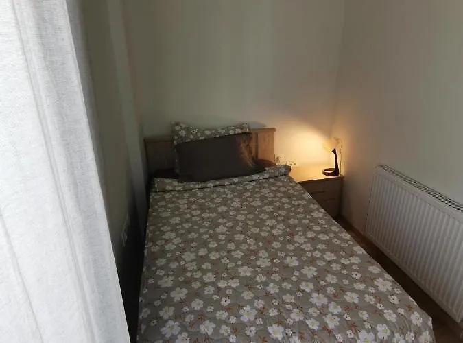 Happy Haris Place Salonic